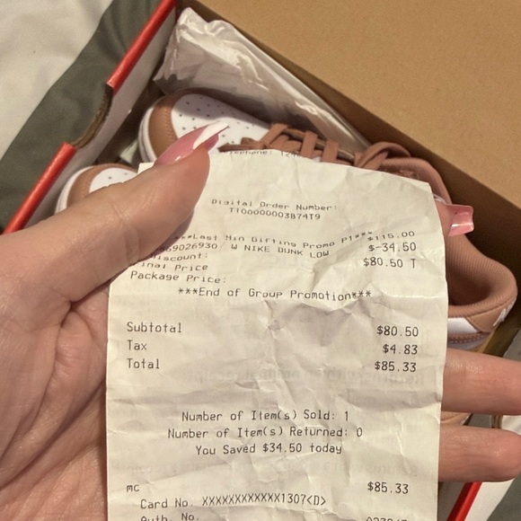 BNIB • WMNS NIKE DUNK SNEAKERS • SZ 7 - Picture 9 of 9